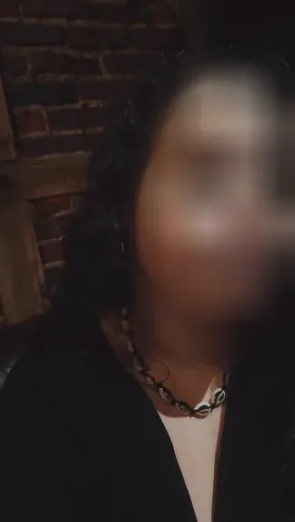Amina, 24