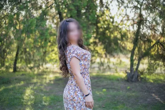 Andrea, 39