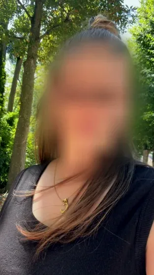 Corinna, 29