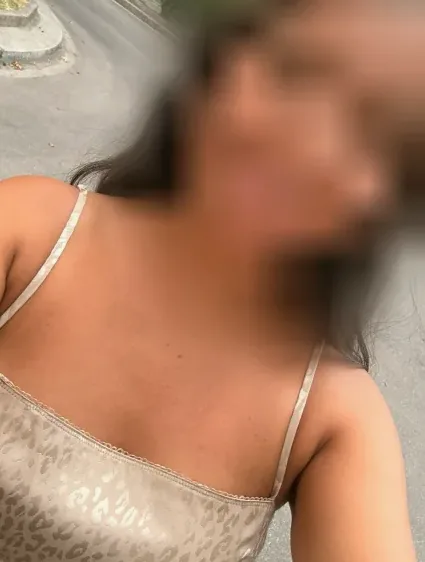 Emilia, 37