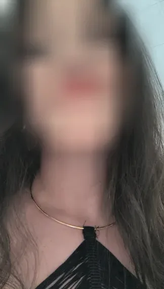 Fabienne, 27