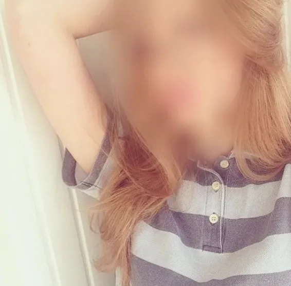 Helena, 27