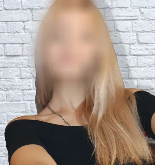 Ivana, 24