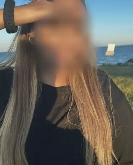 Marina, 20