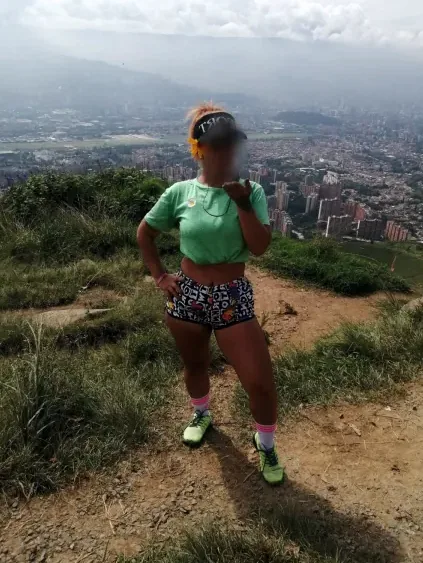 Nicole, 40