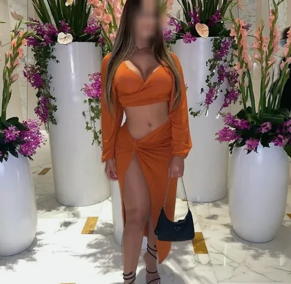 Tijana, 35